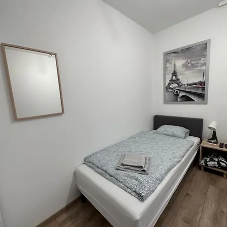 Hostel Pruszkowskie Mieszkanko