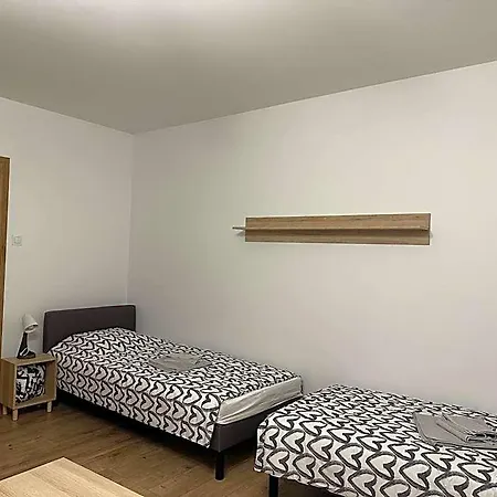 Pruszkowskie Mieszkanko Hostal Pruszków